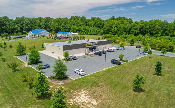 Pictures of Retail property located at 63 Winding Creek Rd, Dover, DE 19904 for sales - image #1