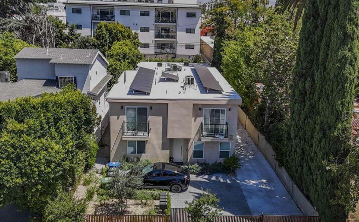 Pictures of Multifamily property located at 11025 Blix Street, Los Angeles, CA 91602 for sales - image #1