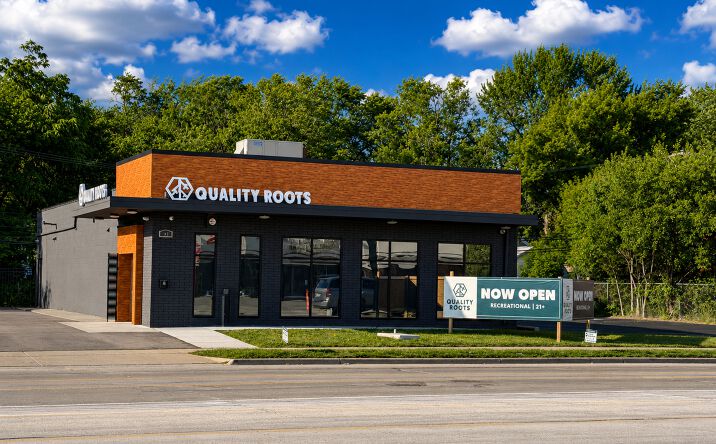 Pictures of Retail property located at 41 Walton Boulevard, Pontiac, MI 48340 for sales - image #1