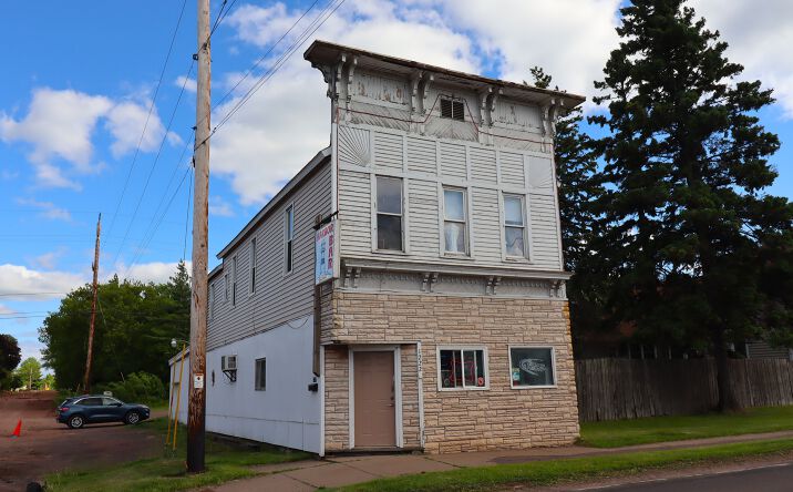 Pictures of Retail, Mixed Use, Business for Sale property located at 1222 Lake Shore Dr E, Ashland, WI 54806 for sales - image #1