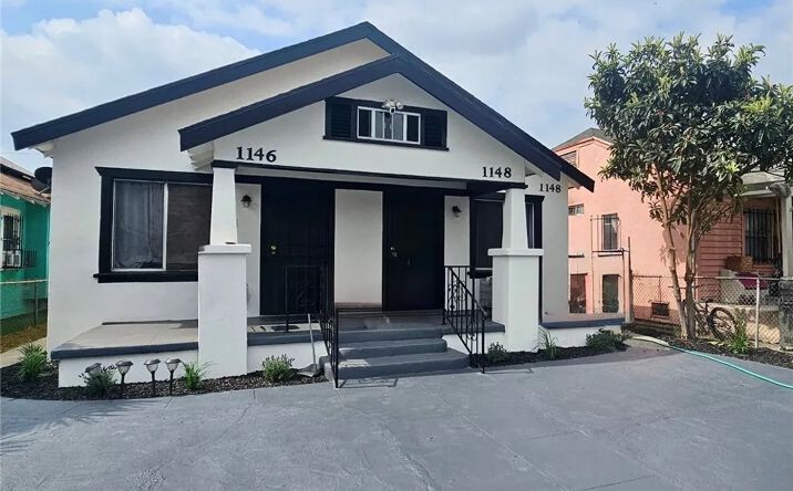 Pictures of Multifamily property located at 1146 W 52nd, Los Angeles, CA 90037 for sales - image #1