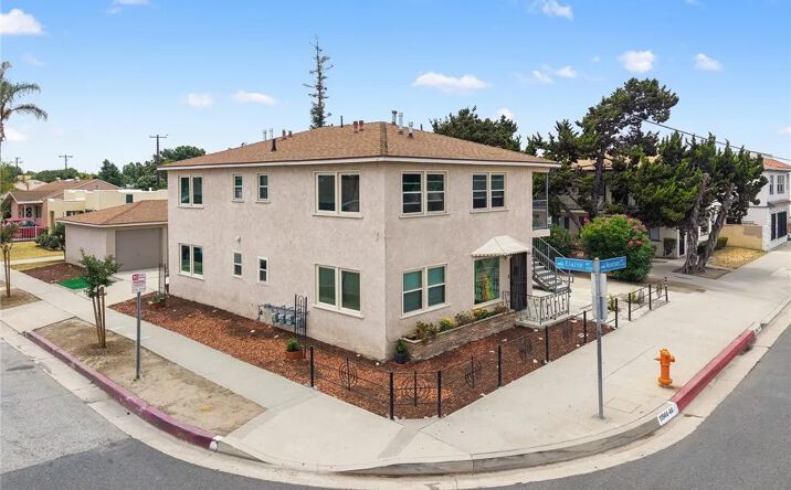 Pictures of Multifamily property located at 11944 Rosecrans Avenue, Norwalk, CA 90650 for sales - image #1