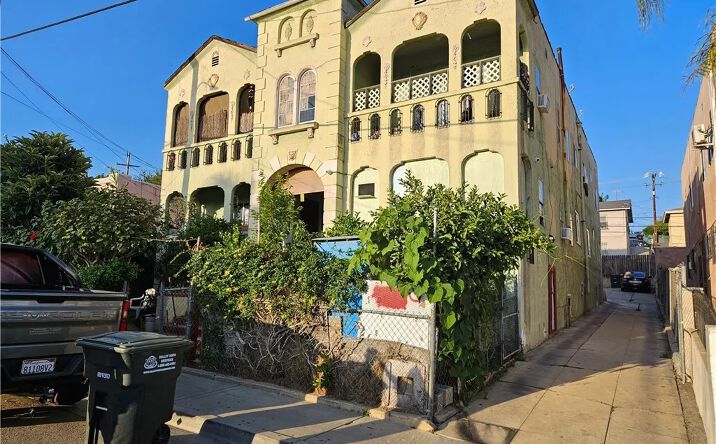 Pictures of Multifamily property located at 1070 N Alma, Los Angeles, CA 90063 for sales - image #1