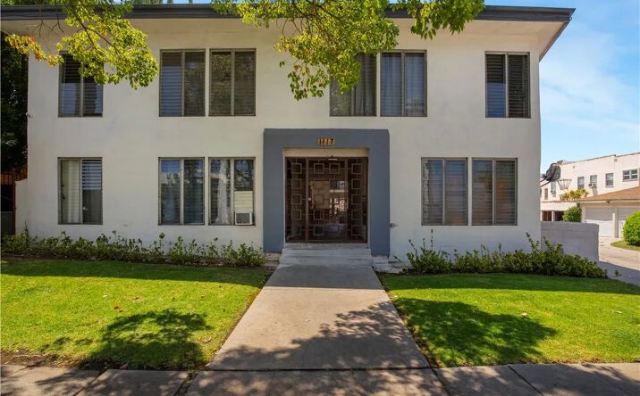 Pictures of Multifamily property located at 1117 S Spaulding, Los Angeles, CA 90019 for sales - image #1
