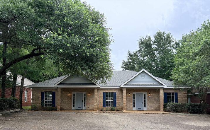 Pictures of Office property located at 6313 Piccadilly Square Drive, Mobile, AL 36609 for sales - image #1