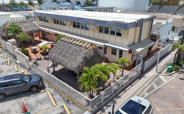 Pictures of Multifamily, Hospitality, Mixed Use property located at 312 Minnesota St, Hollywood, FL 33019 for sales - image #1