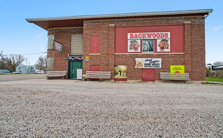 Pictures of Retail property located at 7540 5th St, New Auburn, MN 55366 for sales - image #1