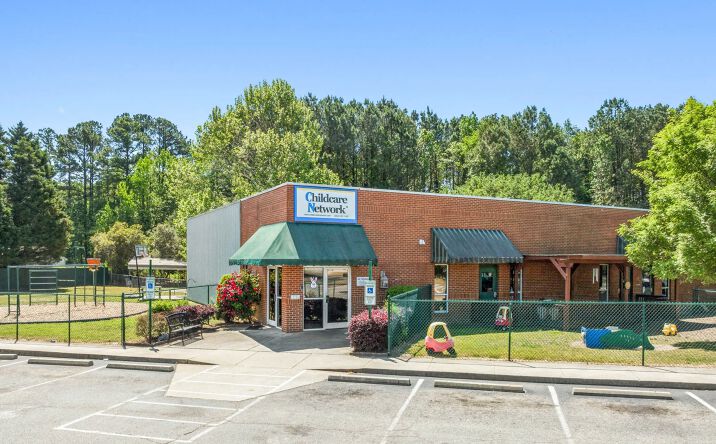 Pictures of Retail, Special Purpose property located at 2305 Madison Drive, Wilson, NC 27893 for sales - image #1