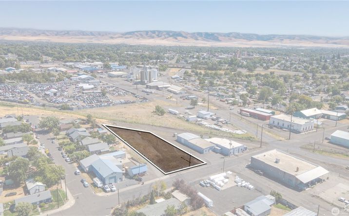 Pictures of Land property located at 0 N 9th Street, Walla Walla, WA 99362 for sales - image #1