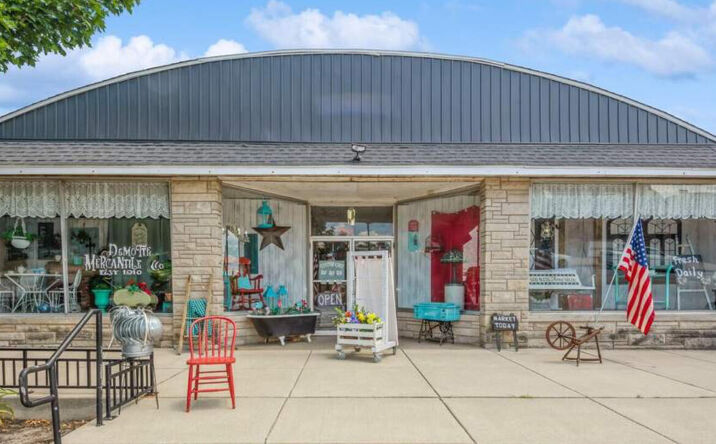 821 N Halleck Street, DeMotte