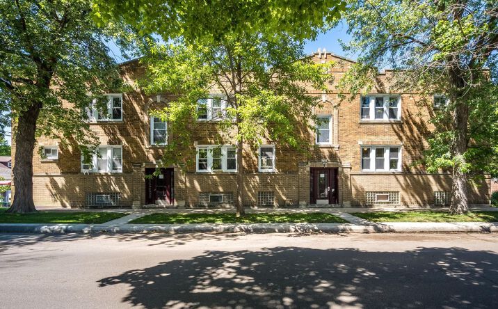 Pictures of Multifamily property located at 5434 W Wellington Avenue, Chicago, IL 60641 for sales - image #1