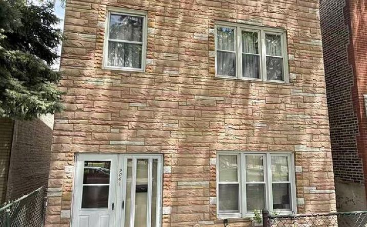 Pictures of Multifamily property located at 906 W 36TH Street, Chicago, IL 60609 for sales - image #1