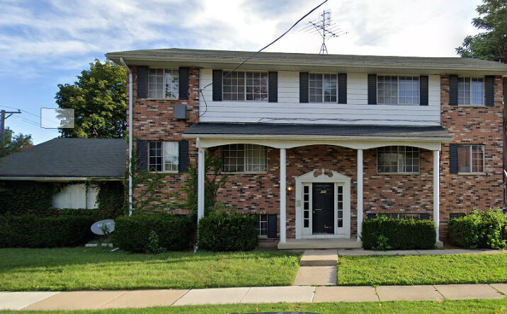 Pictures of Multifamily property located at 400 E Downer Place, Aurora, IL 60505 for sales - image #1