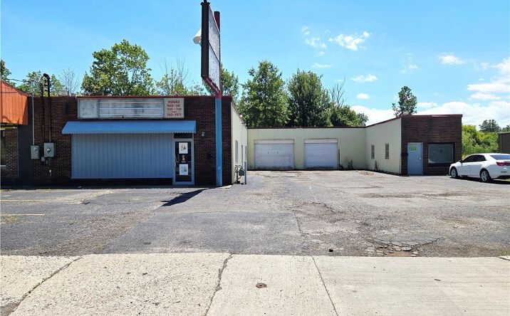Pictures of Special Purpose property located at 2229 W 21st W Street, Lorain, OH 44052 for sales - image #1
