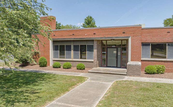 Pictures of Office property located at 10129 Rogers Dr, Nassawadox, VA 23413 for sales - image #1