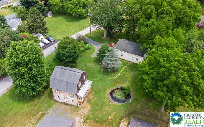 Pictures of Mixed Use property located at 1815 Leithsville Rd, Lower Saucon Twp, PA 18055 for sales - image #1