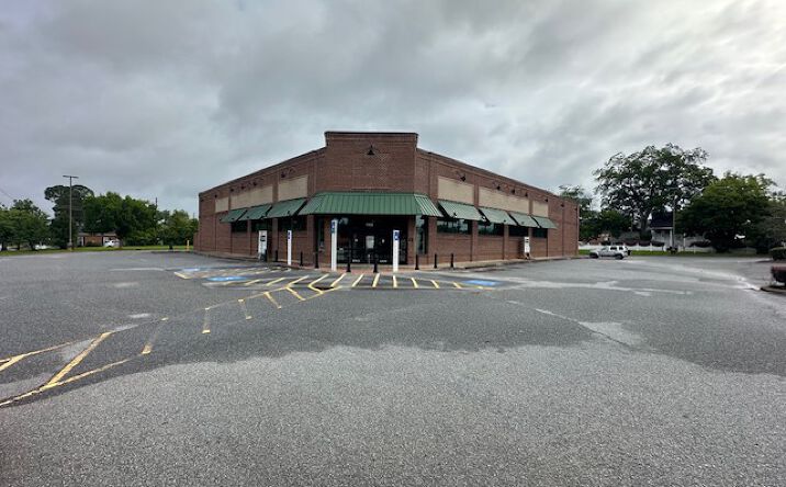 Pictures of Retail property located at 1100 Ball St., Perry, GA 31069 for sales - image #1