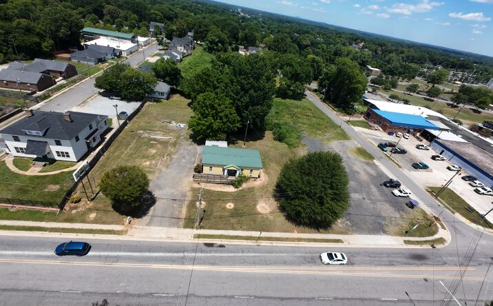 Pictures of Office property located at 524 W Airline Ave, Gastonia, NC 28054 for sales - image #1