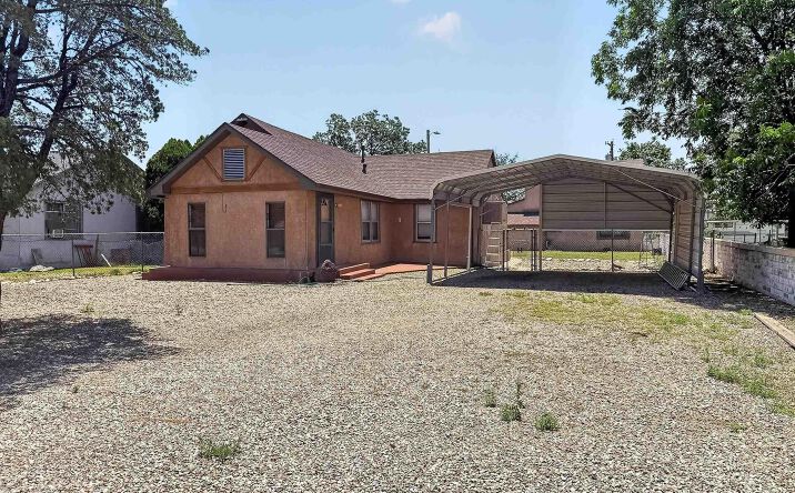 Pictures of Multifamily property located at 1208 W 8th Street, Roswell, NM 88201 for sales - image #1