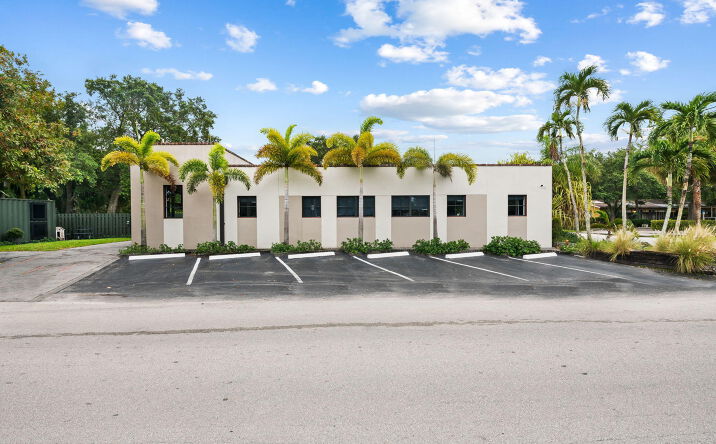Pictures of Mixed Use, Business for Sale, Multifamily, Office, Retail property located at 602 SW 12th Avenue, Fort Lauderdale, FL 33312 for sales - image #1