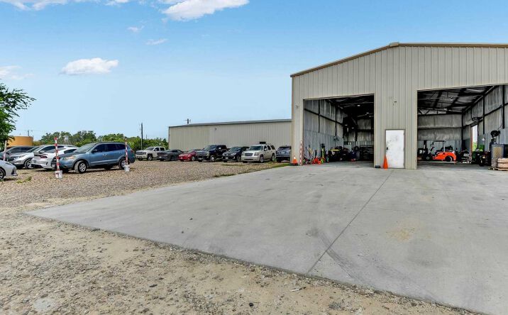 Pictures of Industrial property located at 204 Farm to Market 696, Elgin, TX 78621 for sales - image #1