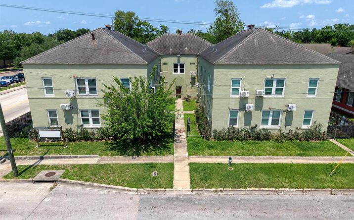 Pictures of Multifamily, Mixed Use property located at 2290 N ST, BEAUMONT, TX 77701 for sales - image #1