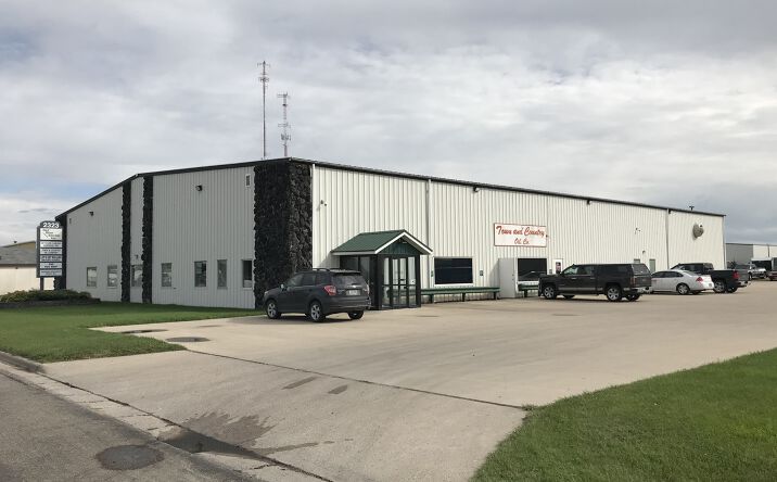 Pictures of Retail, Office, Mixed Use property located at 2323 16th Avenue South, Moorhead, MN 56560 for sales - image #1