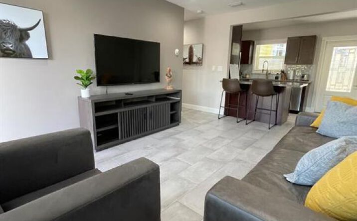 Pictures of Multifamily property located at 400 SW 12th # 2 #1-2, Fort Lauderdale, FL 33315 for sales - image #1