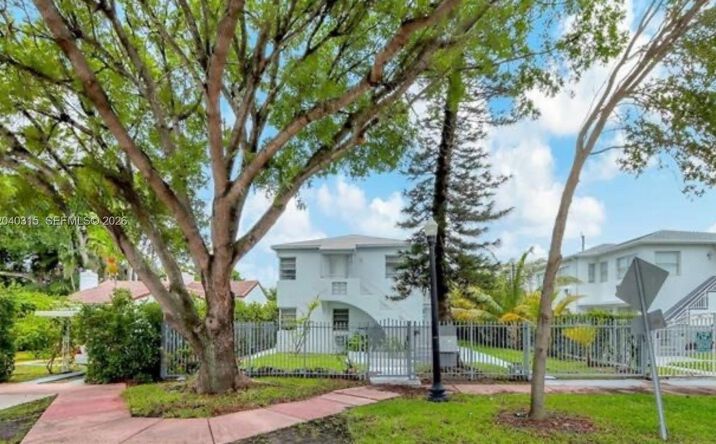 Pictures of Multifamily property located at 1730 Marseille Dr, Miami Beach, FL 33141 for sales - image #1