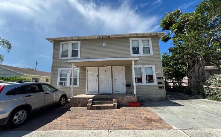 Pictures of Multifamily property located at 1331 Longwood Street, West Palm Beach, FL 33401 for sales - image #1