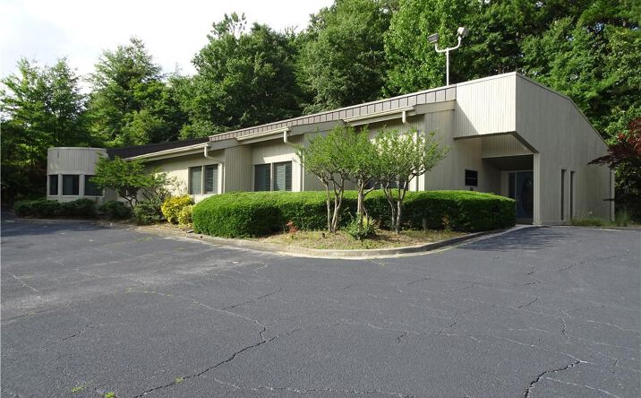 Pictures of Office property located at 2200 Fountain Drive, Snellville, GA 30078 for sales - image #1