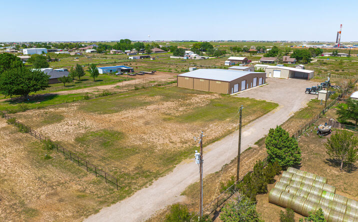 Pictures of Industrial property located at 14540 N Dogwood Avenue, Gardendale, TX 79758-4032 for sales - image #1
