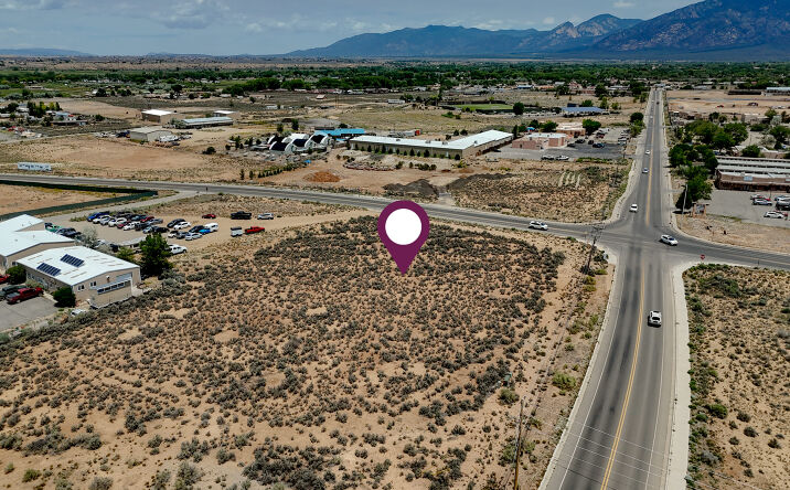 Pictures of Retail, Land property located at Paseo Del Canon West, Taos, NM 87571 for sales - image #1