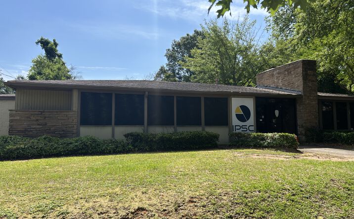 Pictures of Office property located at 1001 South Hull Street, Montgomery, AL 36104 for sales - image #1