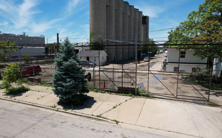 Pictures of Industrial property located at 1960 North Long Avenue, Chicago, IL 60639 for sales - image #1