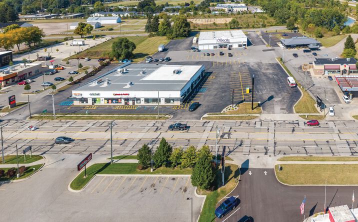 Pictures of Retail property located at 539-571 E Chicago St, Coldwater, MI 49036 for sales - image #1
