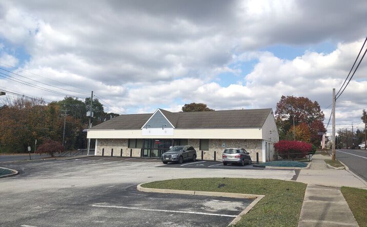 Pictures of Retail property located at 1115 N BLACK HORSE PIKE, BLACKWOOD, NJ 08012-4817 for sales - image #1