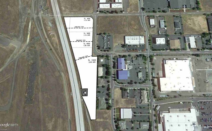 Pictures of Land property located at Commerce Dr & cardinal Ave, Medford, OR 97504 for sales - image #1