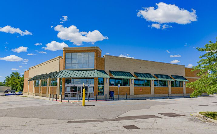 Pictures of Retail property located at 535 N Line St, Columbia City, IN 46725 for sales - image #1