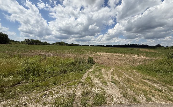 Pictures of Land property located at E KNOBSTONE LN, MARTINSVILLE, IN 46151 for sales - image #1