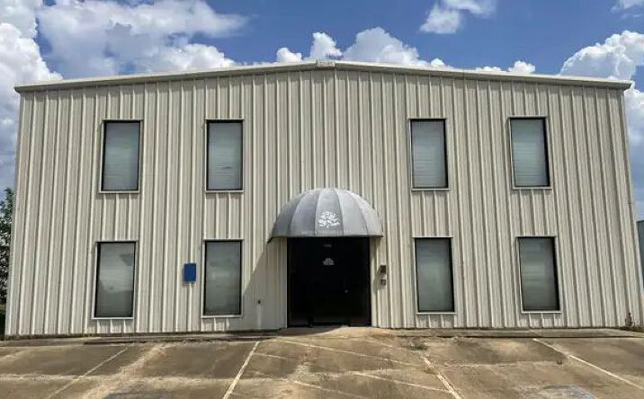 Pictures of Special Purpose property located at 1520 Airport Dr, #118, Shreveport, LA 71107 for sales - image #1