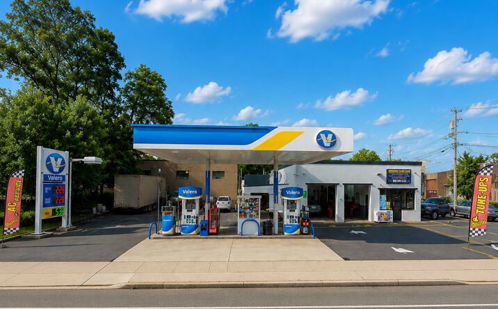 Pictures of Retail property located at 90 Hackensack Avenue, Hackensack, NJ 07601 for sales - image #1