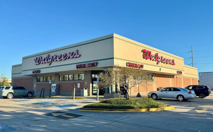Pictures of Retail property located at 4200 Chef Menteur Highway, New Orleans, LA 70126 for sales - image #1