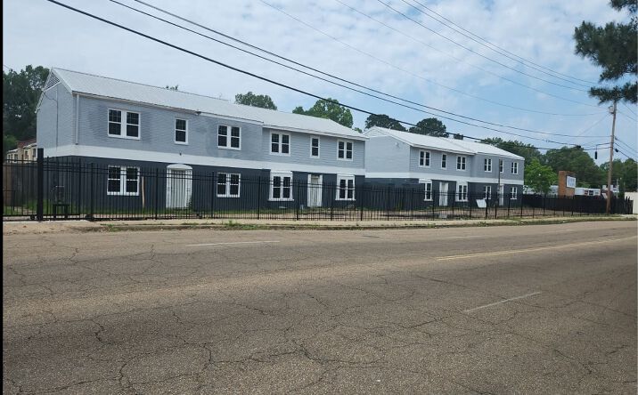 Pictures of Multifamily property located at 1021 Raymond Rd., Jackson, MS 39204 for sales - image #1