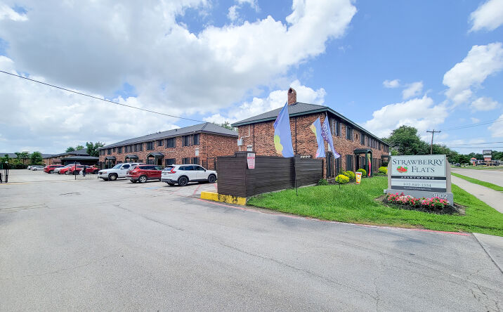 Pictures of Multifamily property located at 3002 Strawberry Road, Pasadena, TX 77502 for sales - image #1