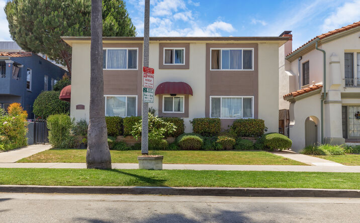 Pictures of Multifamily property located at 447 S Palm Dr, Beverly Hills, CA 90212 for sales - image #1