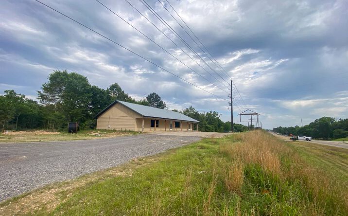 Pictures of Office property located at 9628 N US HWY 259 (Tract 2), Broken Bow, OK 74728 for sales - image #1