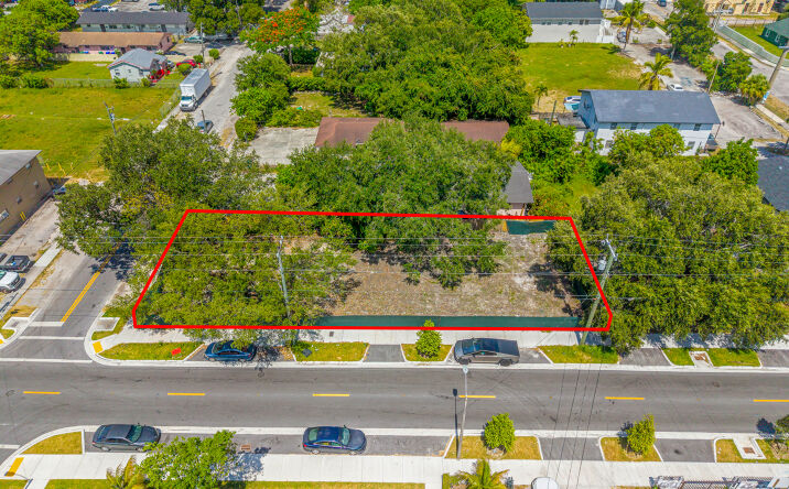 Pictures of Land property located at 605 NW 65th St, Miami, FL 33150-4313 for sales - image #1