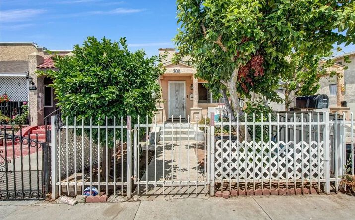 Pictures of Multifamily property located at 2043 City View, Los Angeles, CA 90033 for sales - image #1