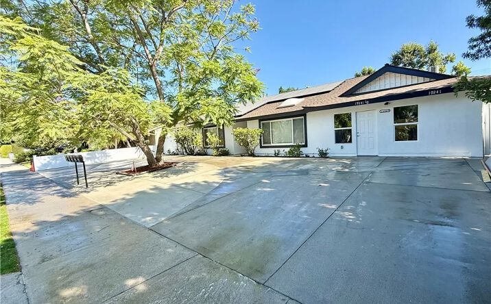 Pictures of Multifamily property located at 19243 Knapp, Northridge, CA 91324 for sales - image #1